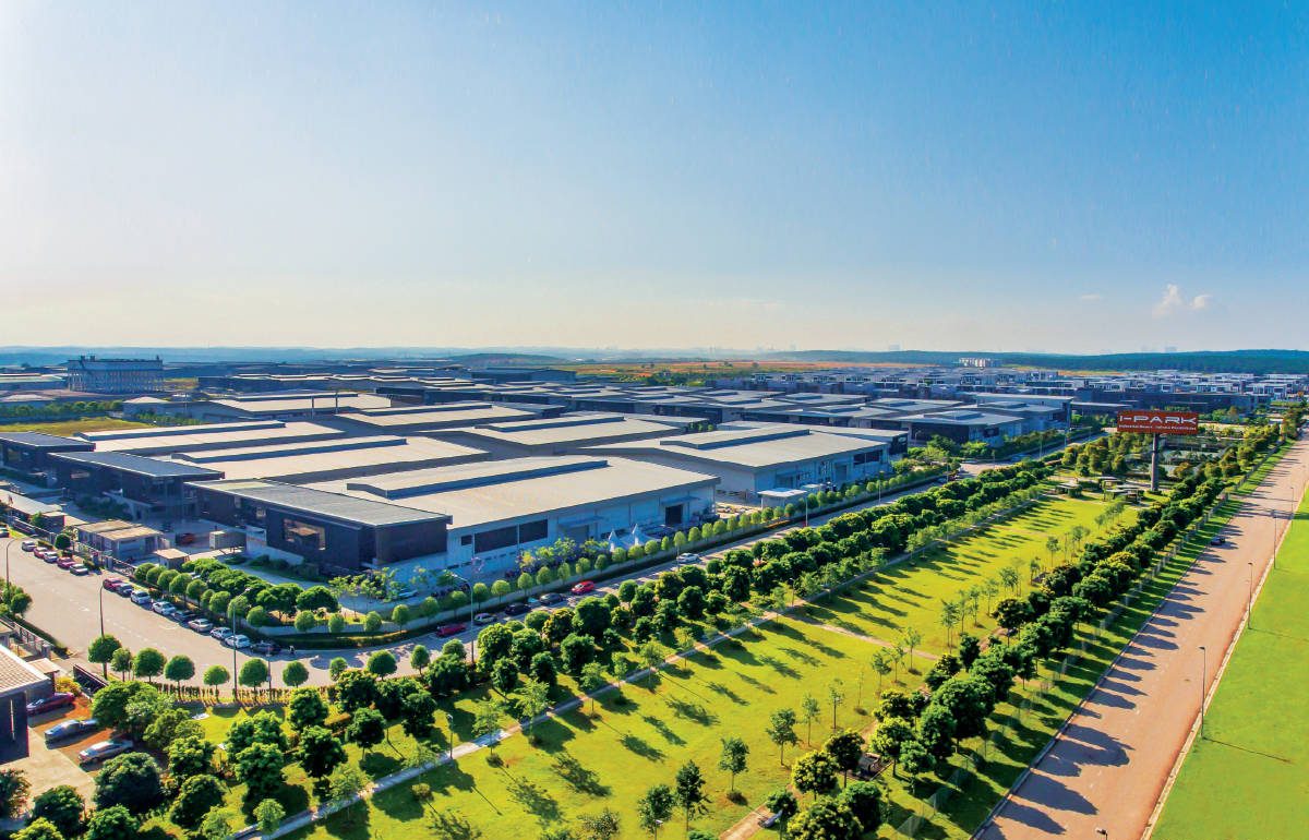 Elons Musk meklē zemes gabalu Spānijā megaprojektam, bet Zara īpašnieks varētu to neļaut