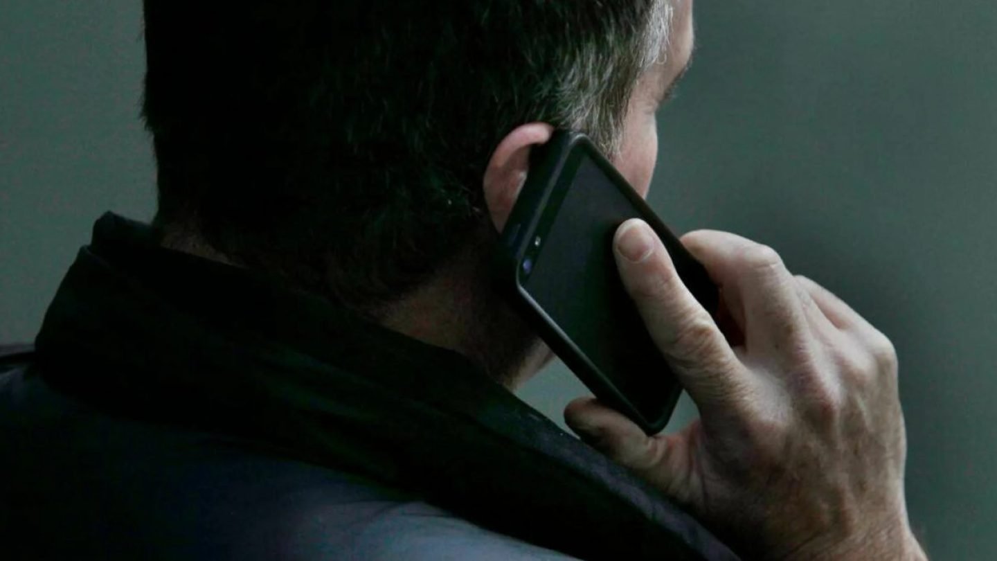 Atvienojiet šo opciju savā mobilajā tālrunī, ja nevēlaties kļūt par krāpšanas upuri.